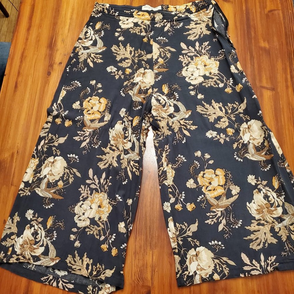 Spell floral pattern pants - Size Medium (matching wrap top available)